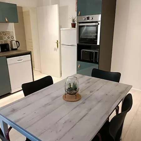 Le St Benoit Apartment