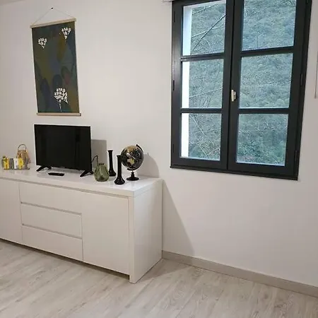 Le St Benoit Apartment Saint-Guilhem-le-Desert