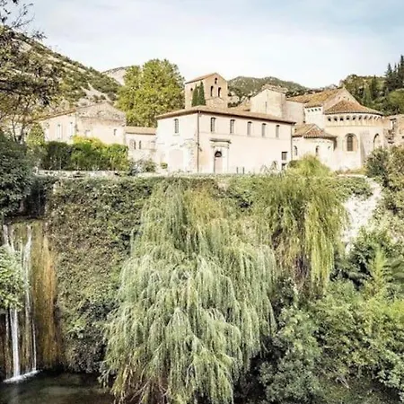 Le St Benoit * Saint-Guilhem-le-Desert