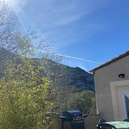 Le St Benoit Saint-Guilhem-le-Desert