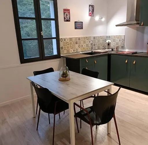 Le St Benoit Lejlighed *