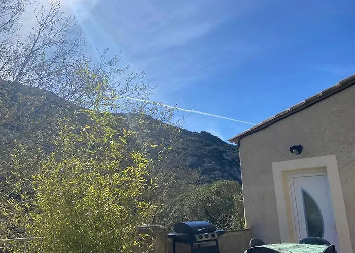 Le St Benoit Saint-Guilhem-le-Desert