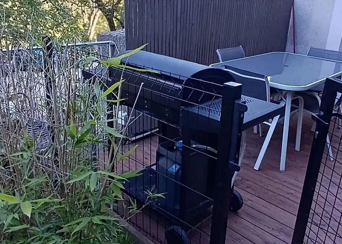 Le St Benoit * Saint-Guilhem-le-Desert